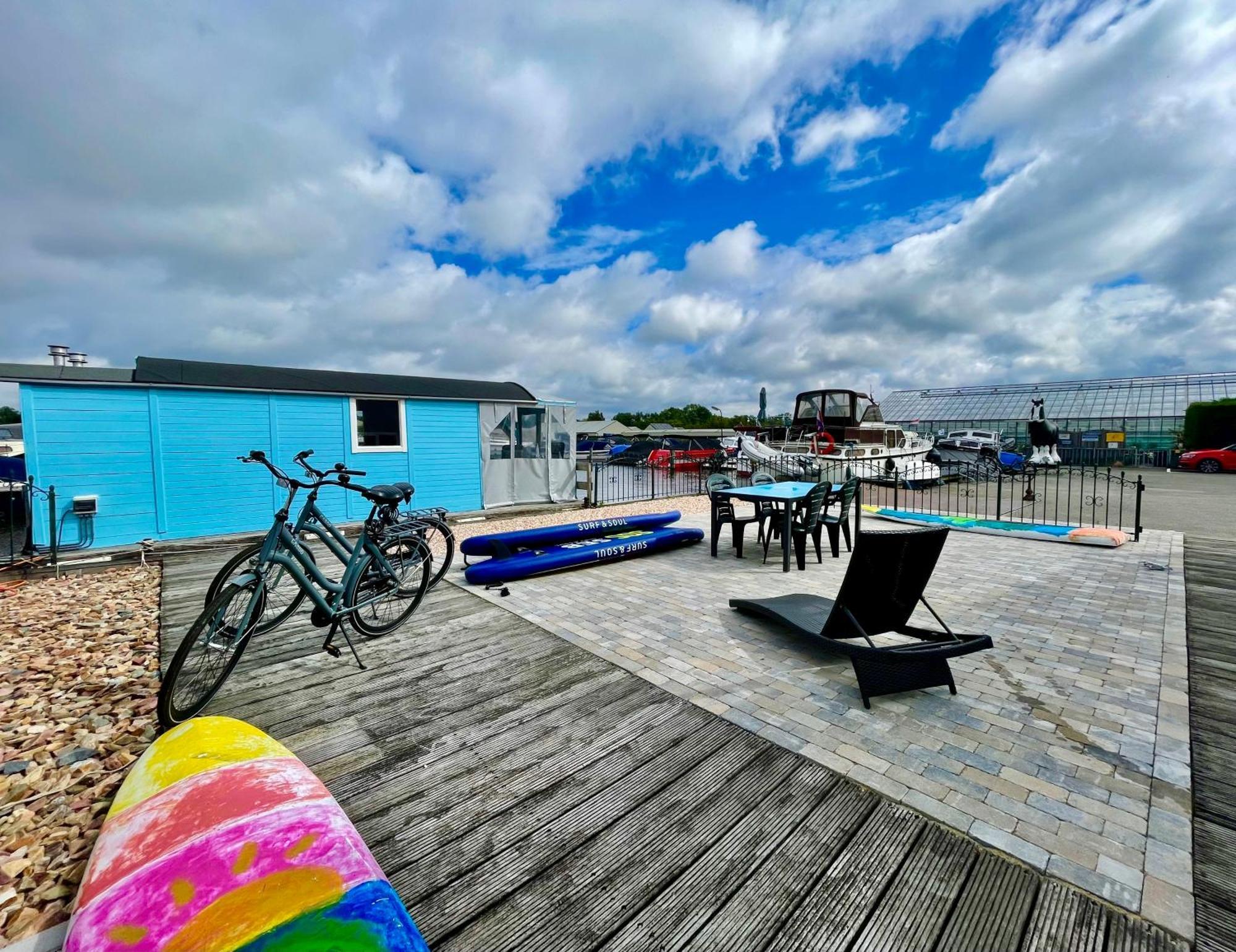 Island Sleeping Hotel Aalsmeer Exterior foto